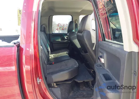 2010 Dodge Ram 1500 Slt/Sport/Trx z USA, uszkodzony, nr VIN 1D7RV1GT9AS219971